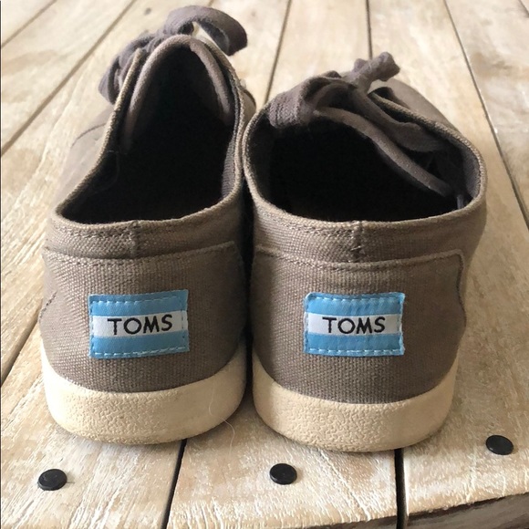 Women’s shoes - Picture 1 of 2